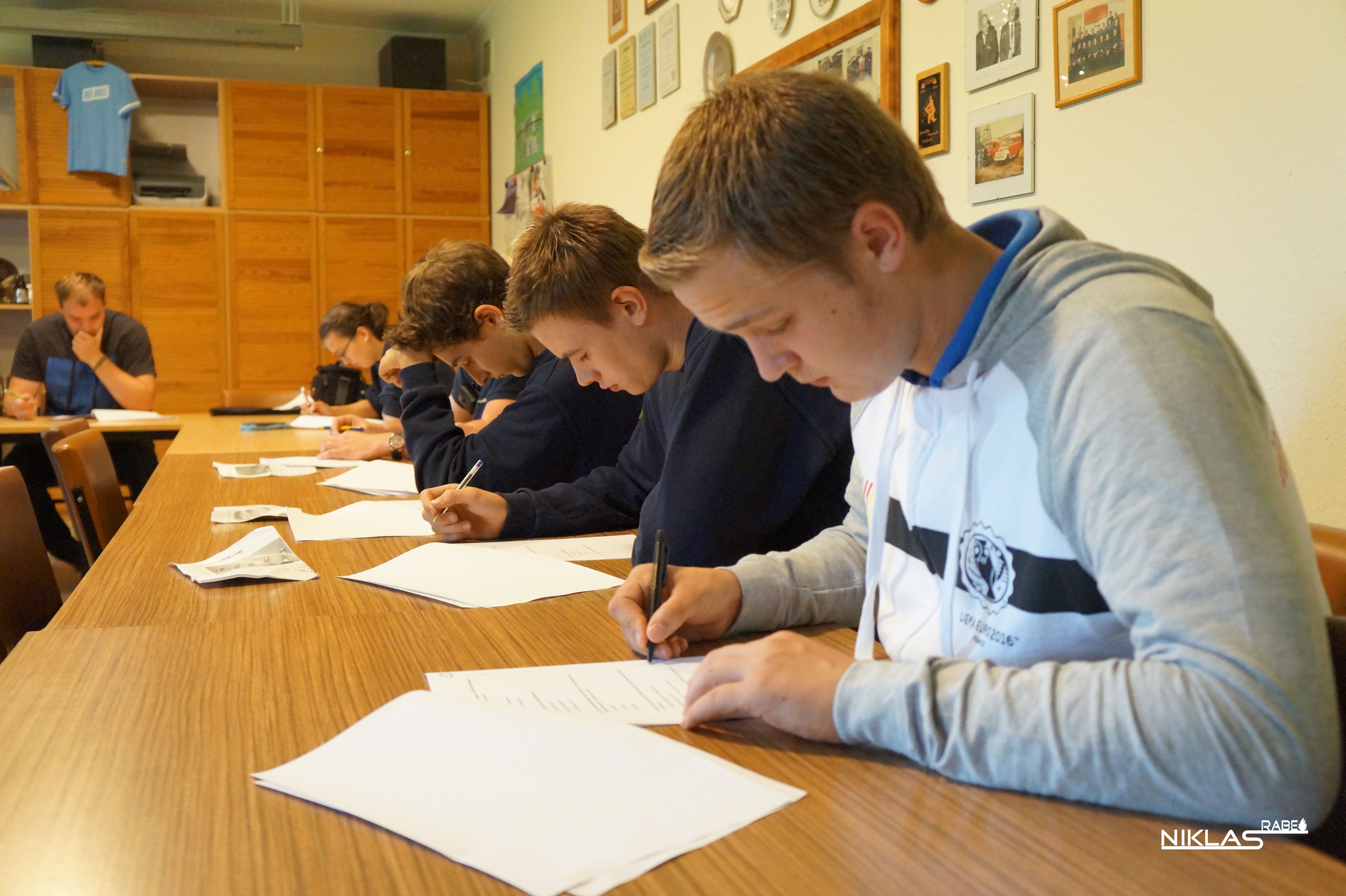  Schriftlicher Leistungsnachweis                              