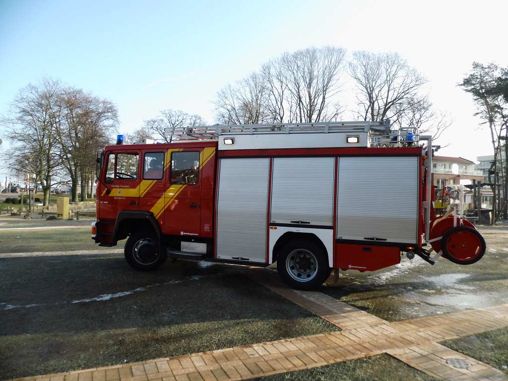 Scharbeutz LF 16 linke Seite geschlossen