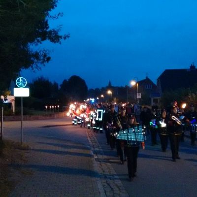 Bild vergr��ern: Laternenumzug 2016