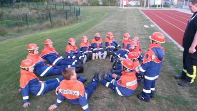 Bild vergr��ern: Jugendfeuerwehr P�nitzer Seenplatte