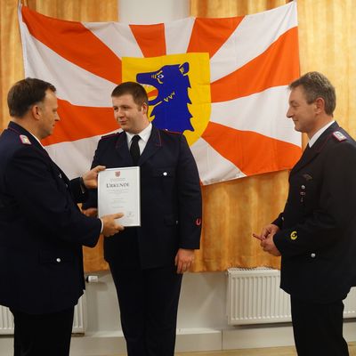 Bild vergr��ern: Bef�rderung von Markus Gr�n                               