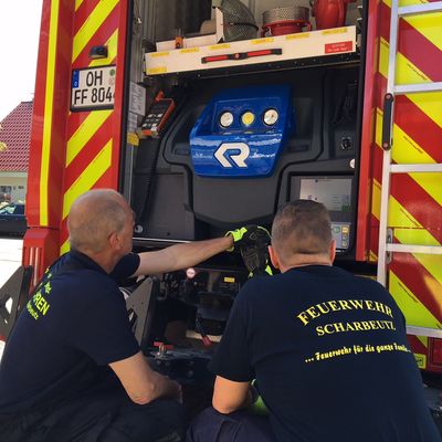 Bild vergr��ern: Scharbeutz  Fahrzeug- und Pumpeneinweisung 