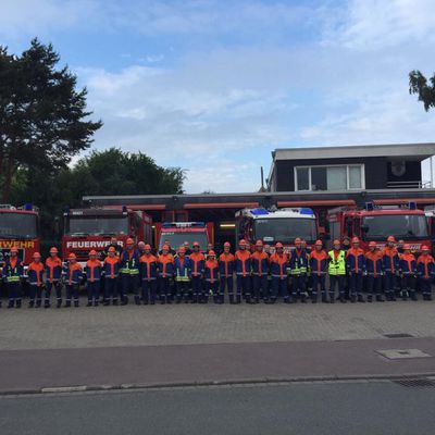 Bild vergr��ern: JFS 24 Stunden Dienst 2015 Gruppenfoto