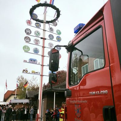Bild vergr��ern: Maibaum_2019_2