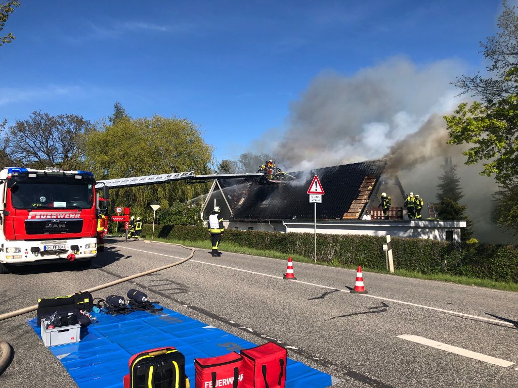 Scharbeutz Aktuelles 11.05.2019 Dachstuhlbrand Ahrensb�k Bild2