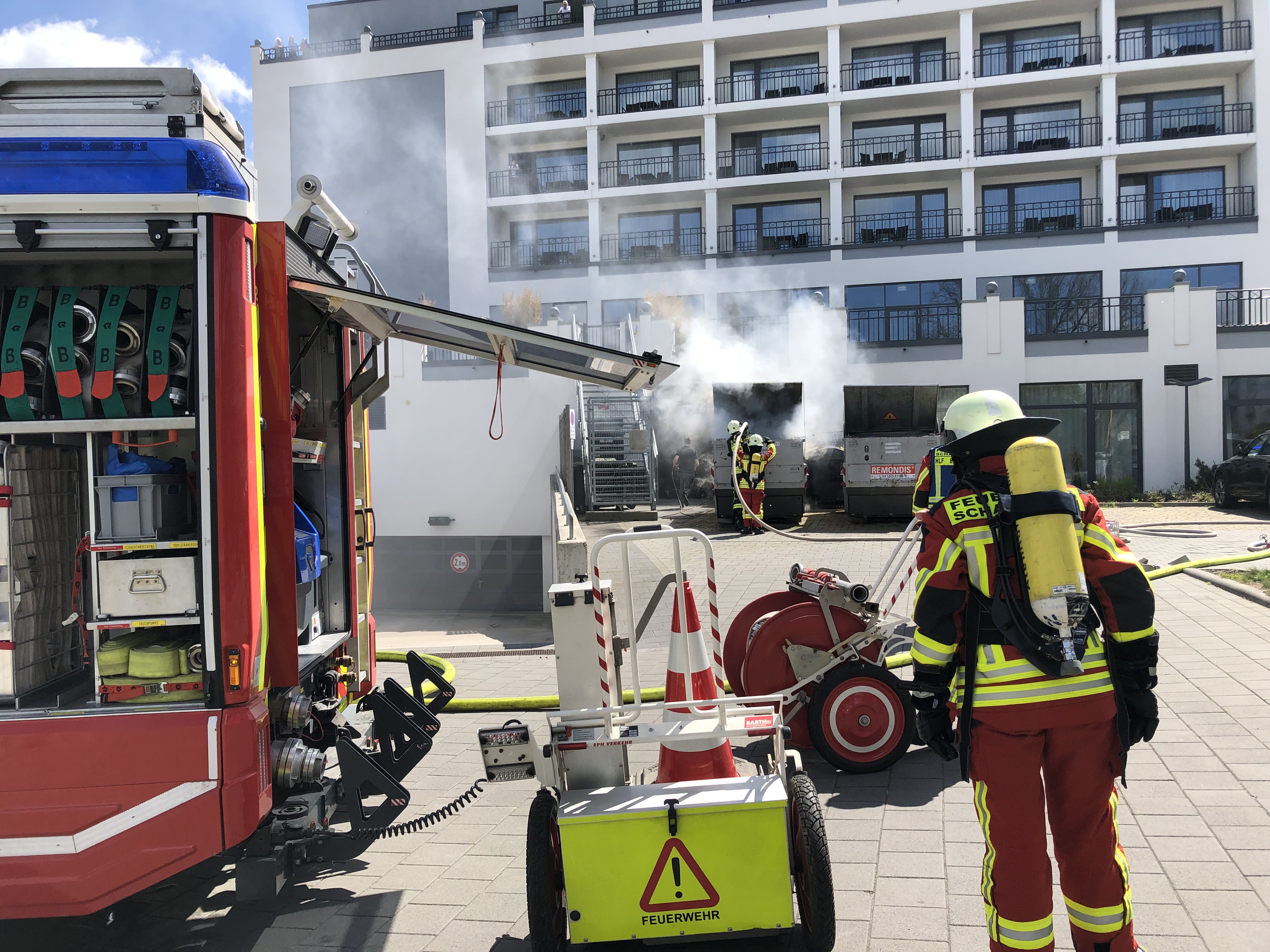 Scharbeutz Aktuelles 12.05.2019 Containerbrand Bild1