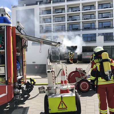 Bild vergr��ern: Scharbeutz Aktuelles 12.05.2019 Containerbrand Bild1