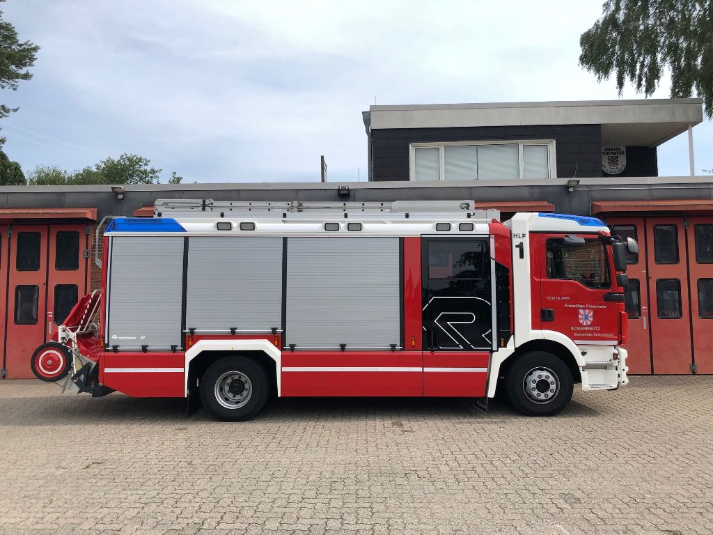 80-48-1 HLF 10 Beifahrerseite geschlossen