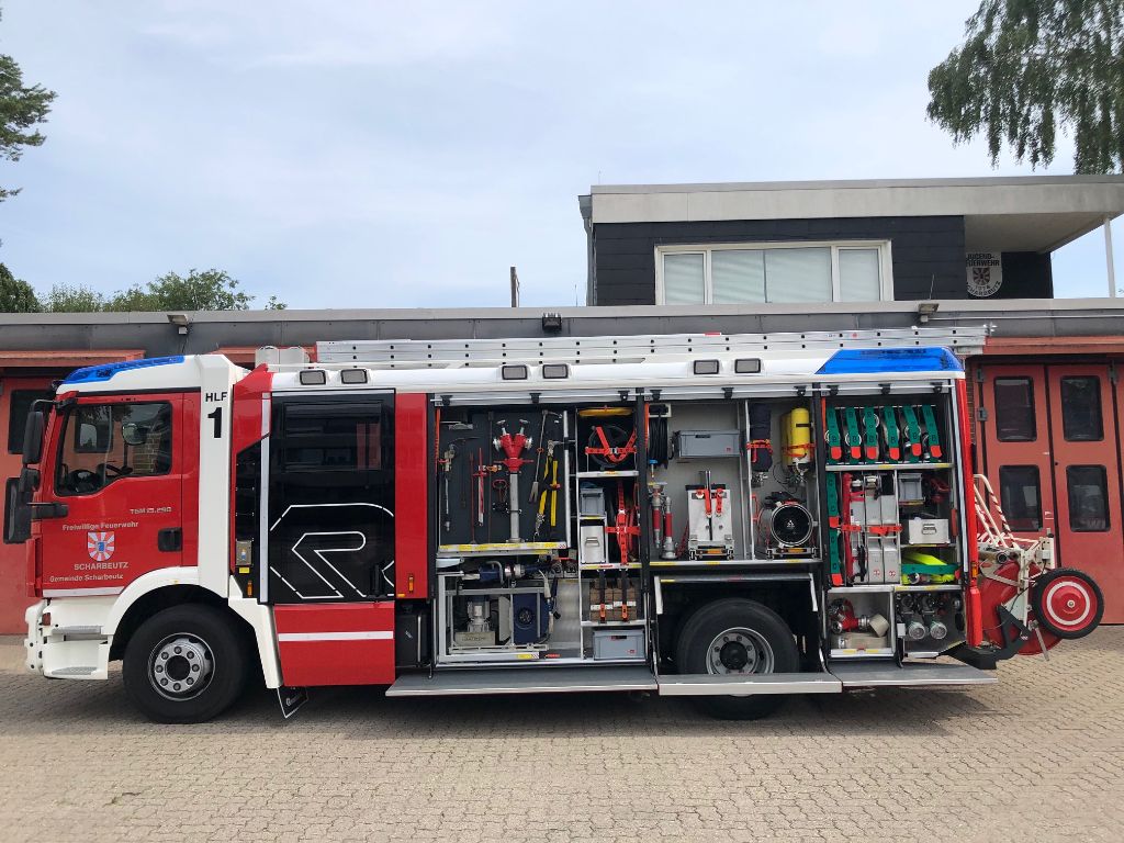 80-48-1 HLF 10 Fahrerseite offen