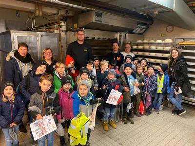 Bild vergr&ouml;&szlig;ern: Scharbeutz Aktuelles 01.12.2019 Weihnachtsb&auml;ckerei@KFS80