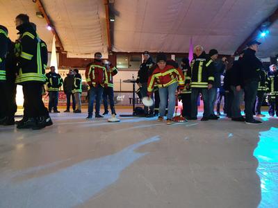 Bild vergr&ouml;&szlig;ern: Scharbeutz Aktuelles 10.03.2020 Eisstockschie&szlig;en