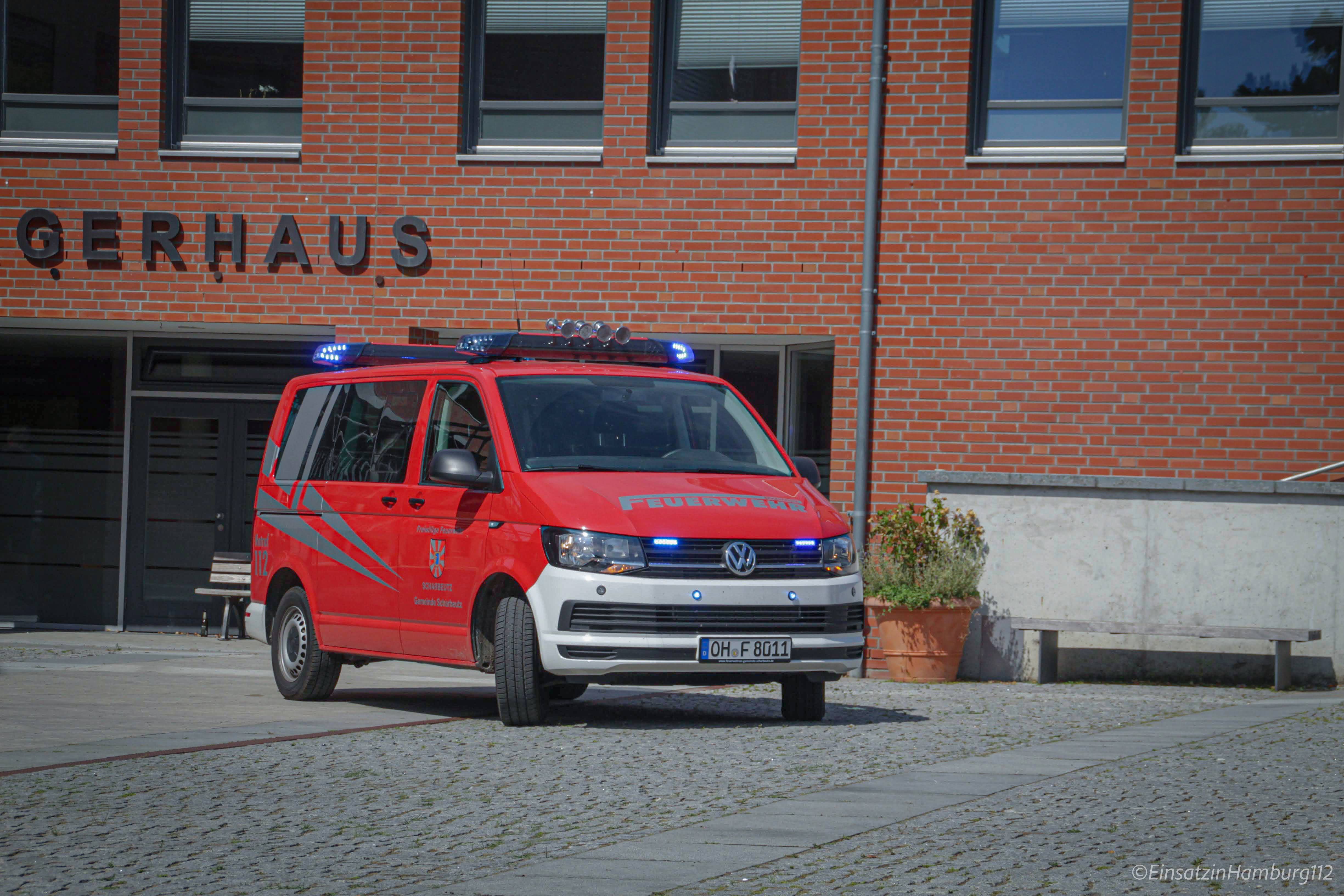 80-11-4_MZF_Frontansicht_vorm_B�rgerhaus