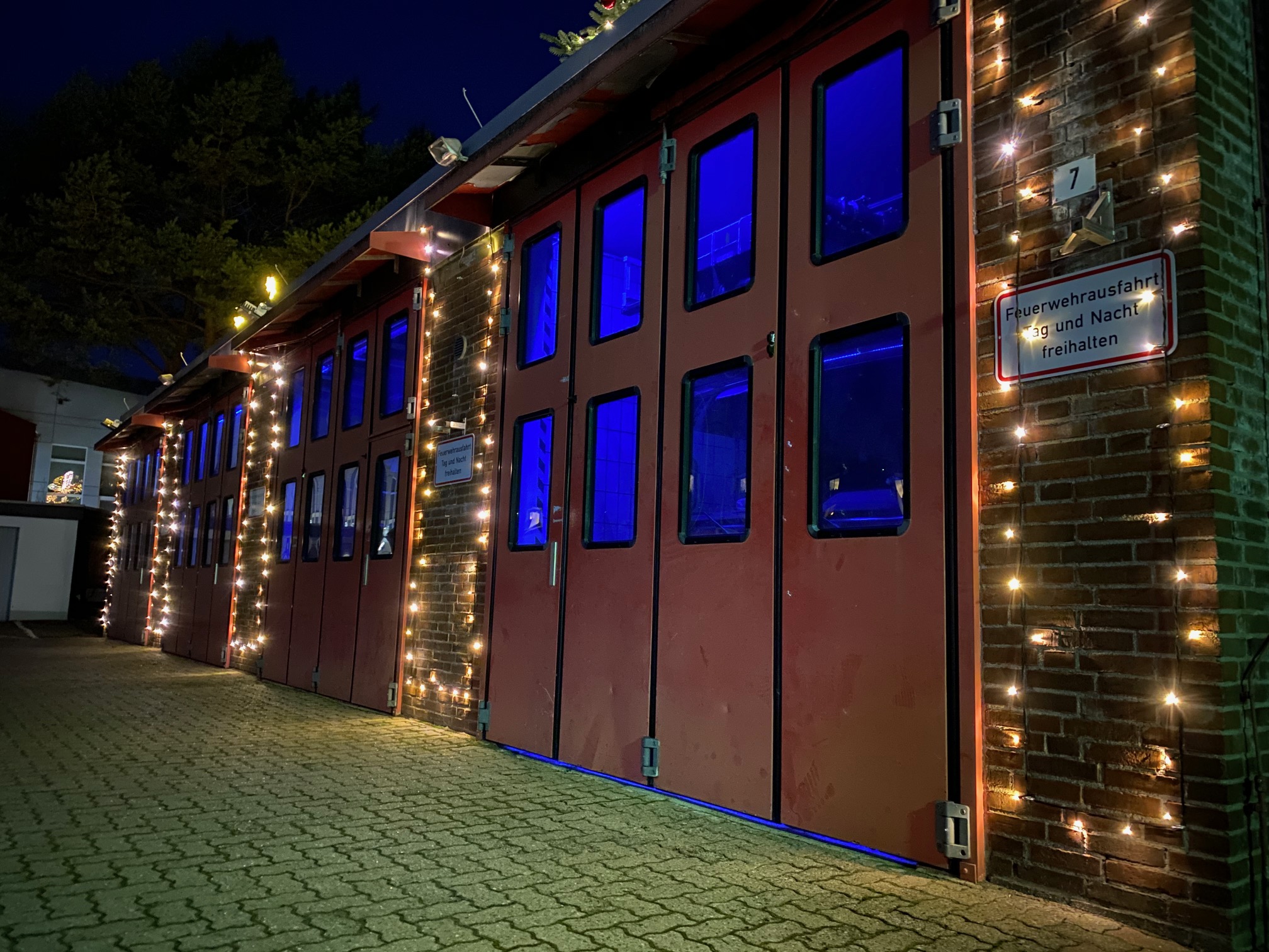 Scharbeutz Weihnachtsbeleuchtung Hallentore