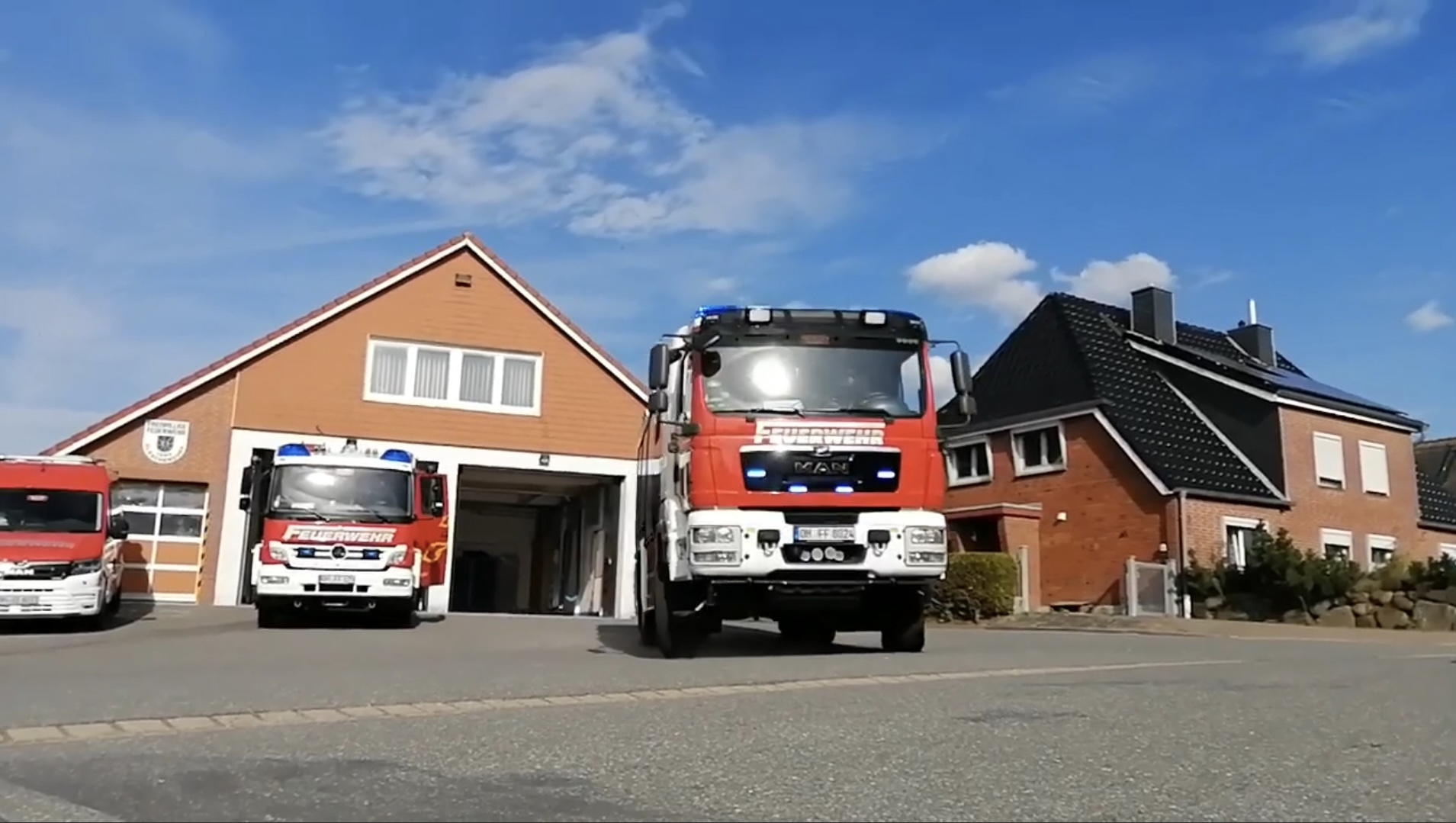 Einsatz Feuerwehr Gleschendorf ELW LF TLF