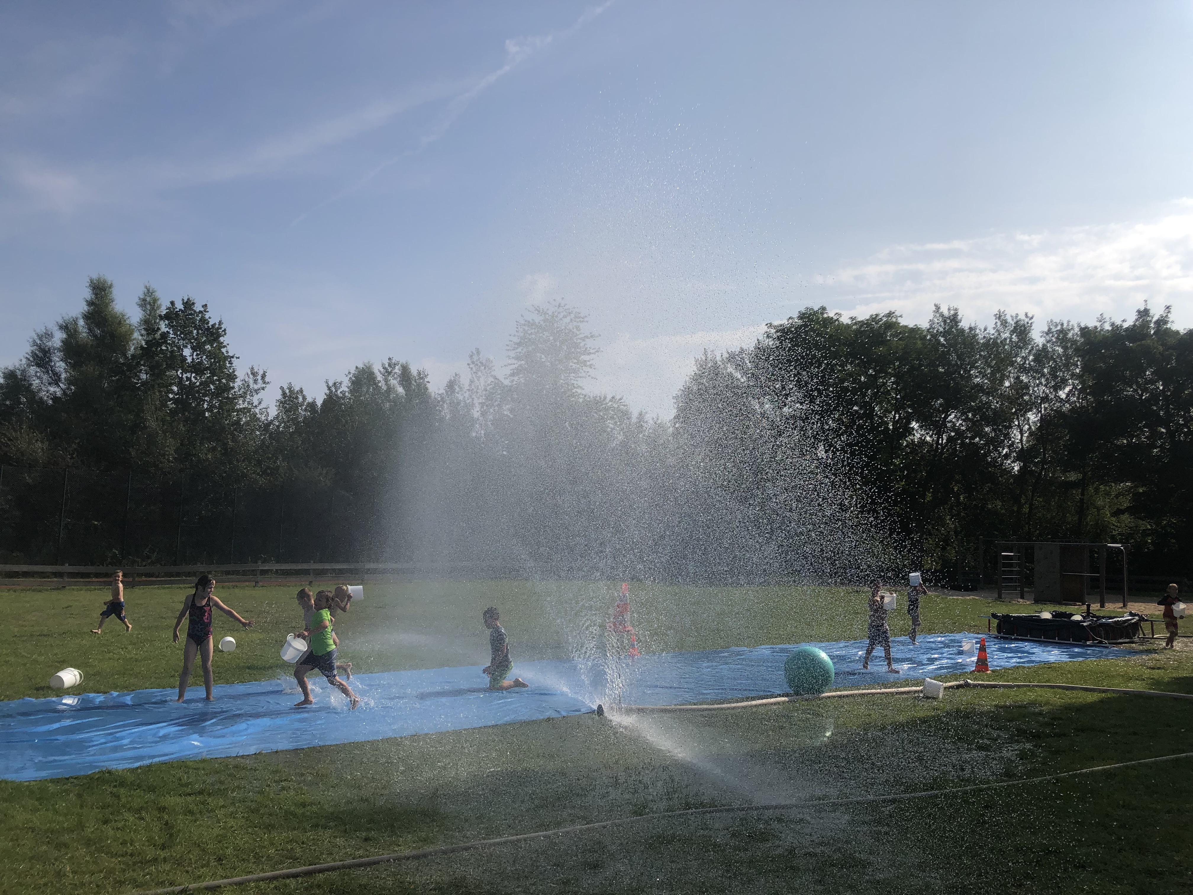 KFS80_Spa� mit Wasser 