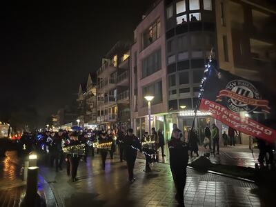 Bild vergr&ouml;&szlig;ern: Scharbeutz Laternenumzug 2023