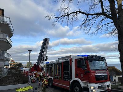 Bild vergr&ouml;&szlig;ern: Scharbeutz Aktuelles 15.01.2024 Wohnungsbrand im Mehrfamileinhaus Bild 1 
