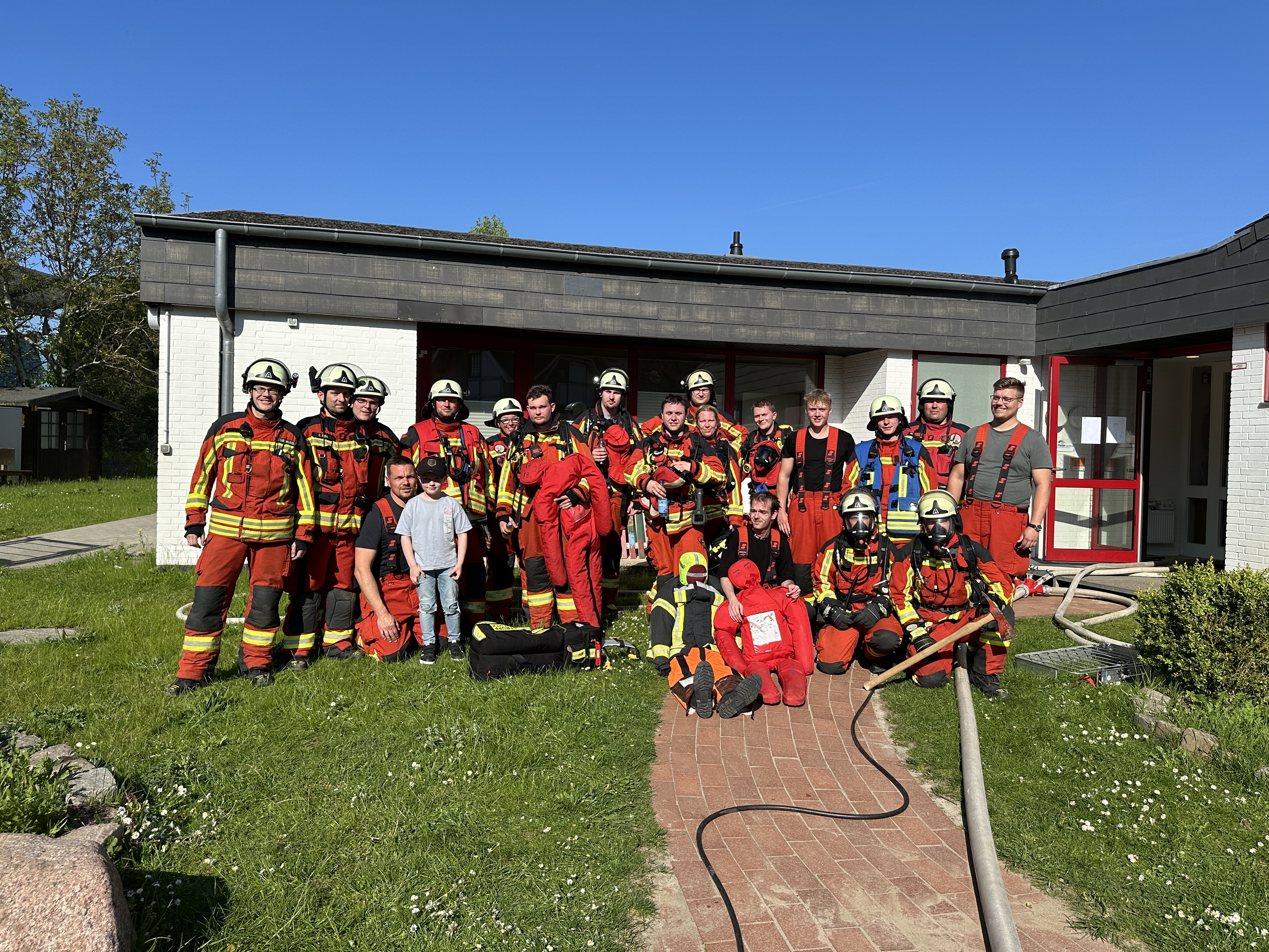 Presse FFS80 Nr.9_2024_17.05.2024_Bild_6_Gruppenbild