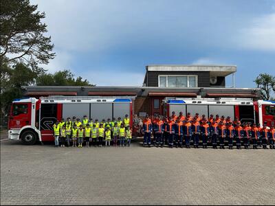 Bild vergr&ouml;&szlig;ern: Gruppenbild Mai 2024 Kinder und Jugendfeuerwehr Scharbeutz 