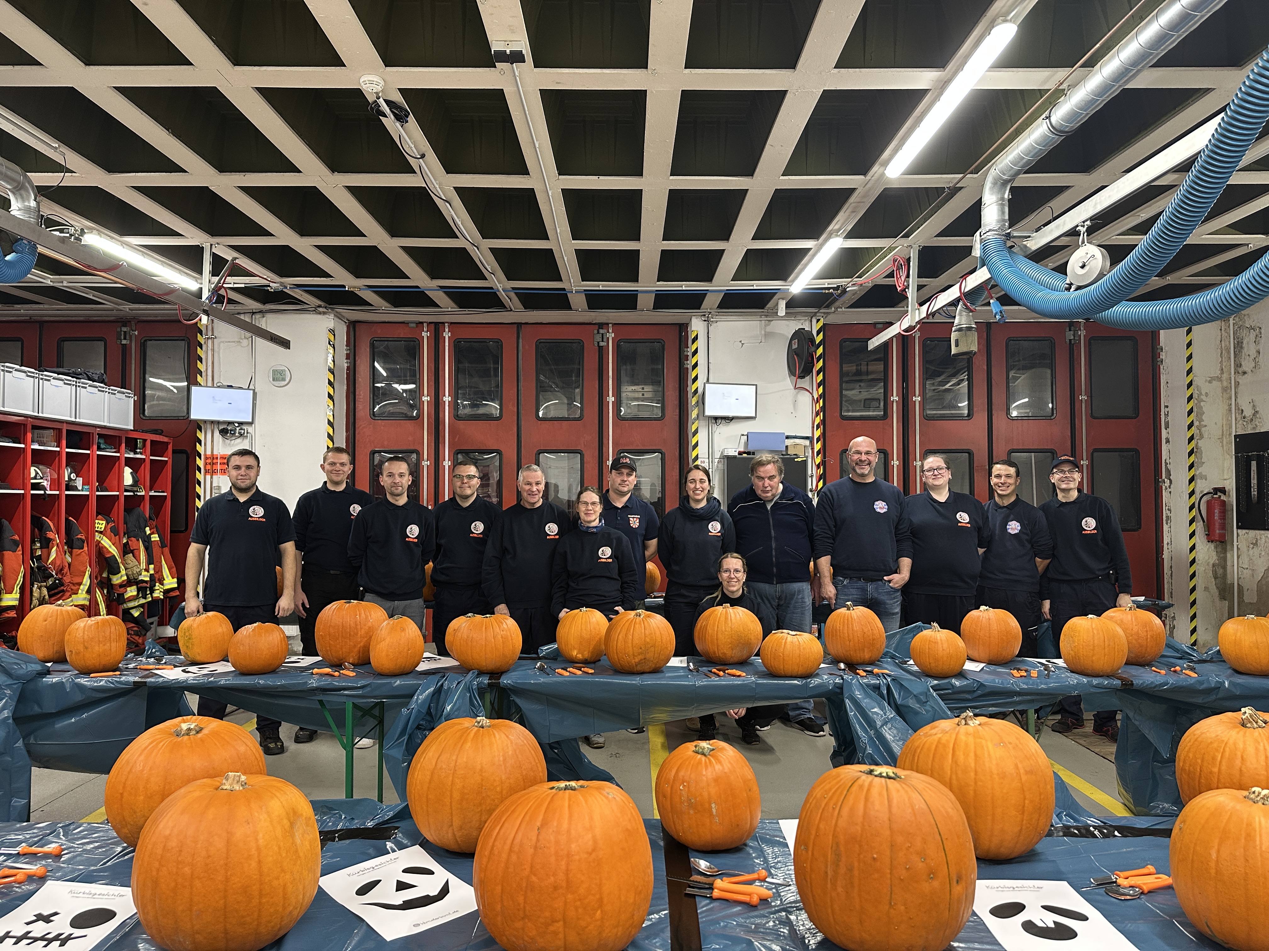 Scharbeutz Aktuelles 31.10.2024 K�rbis schnitzen