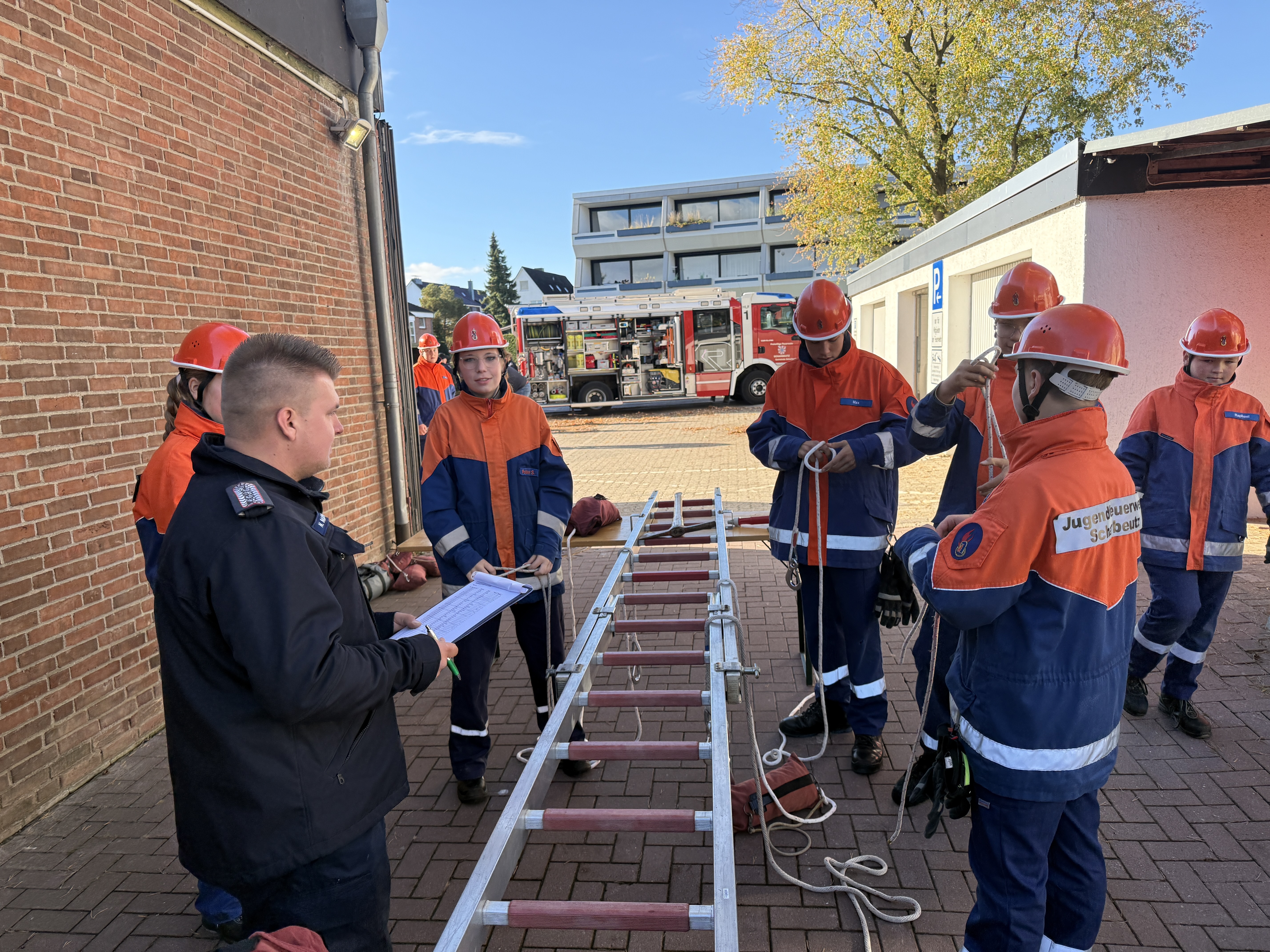 Scharbeutz Aktuelles 18.10.2025 Abnahme der Jugendflamme 1+2+3