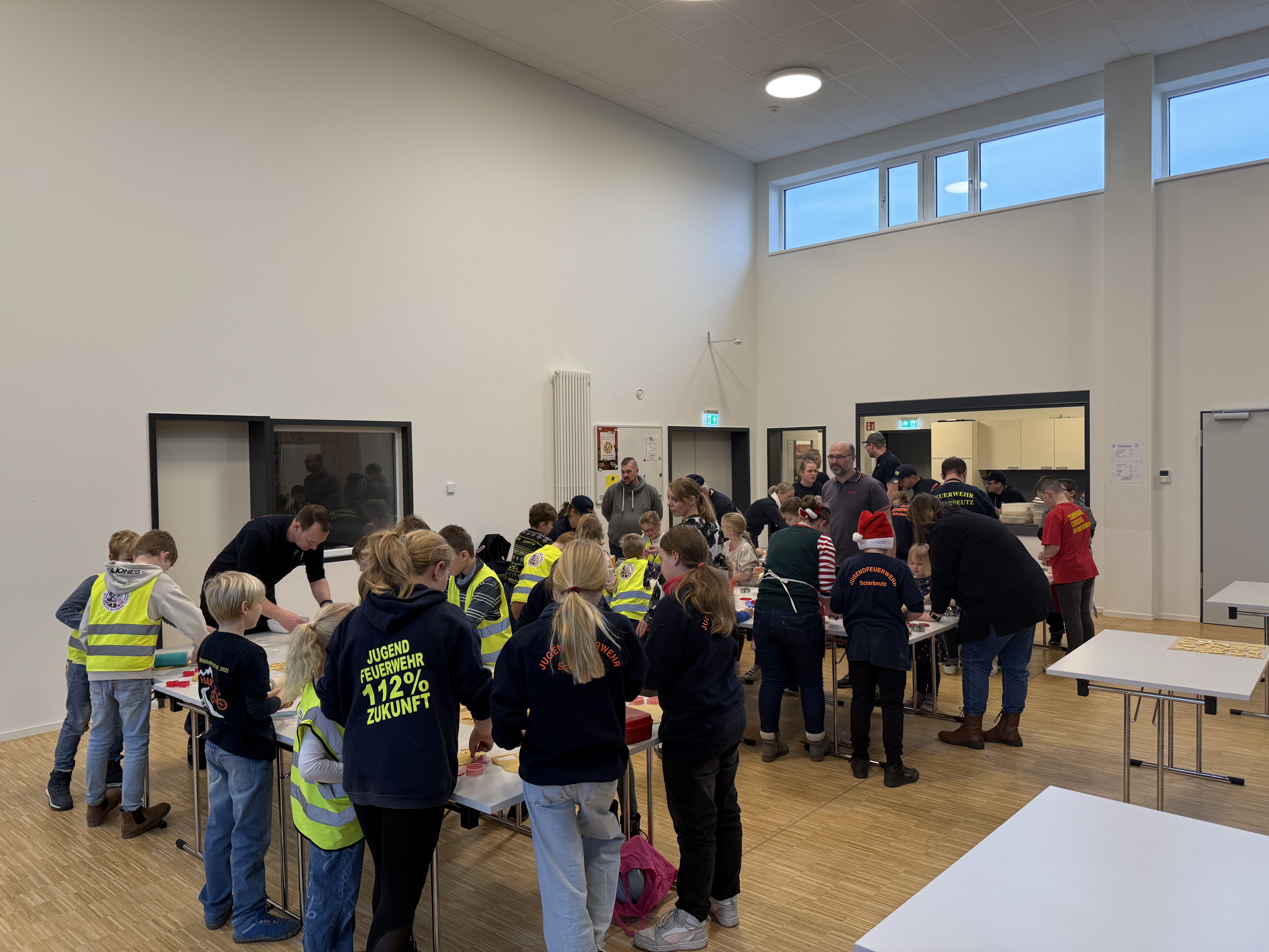 Scharbeutz Aktuelles 02.12.2025 Weihnachtsb�ckerei@KFS80