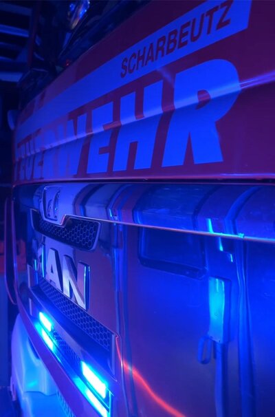 Bild vergr��ern: Scharbeutz Standard Blaulicht Nacht