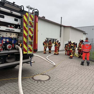Scharbeutz Aktuelles 22.05.2026 Feuer in Lagerhalle in Gleschendorf 