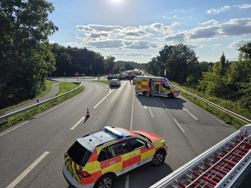 Scharbeutz Aktuelles 09.08.2026 VU mit 3 Fahrzeugen Bild 2 