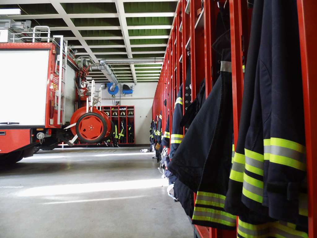 Scharbeutz Ger�tehaus Fahrzeughalle