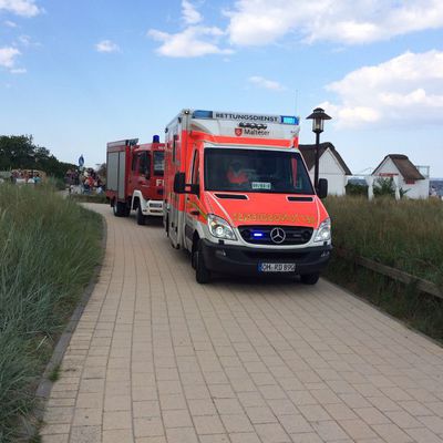 Bild vergr��ern: FFS Einsatz Person im Wasser