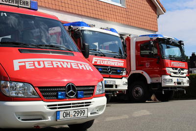 Bild vergr��ern: Bilder Fahrzeuge und Ger�tehaus Gleschendorf (25)