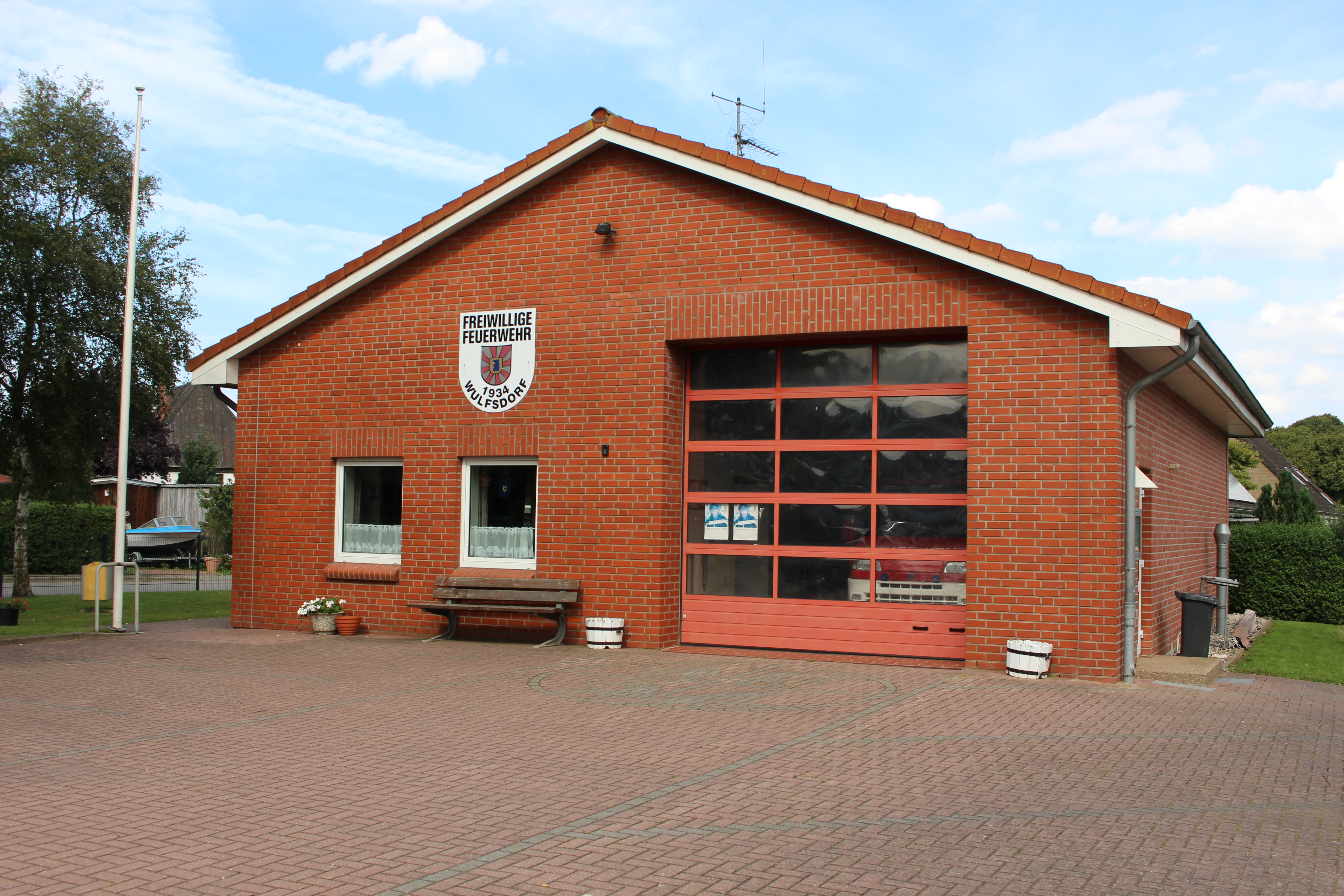Bilder Fahrzeuge und Ger�tehaus Wulfsdorf (1)