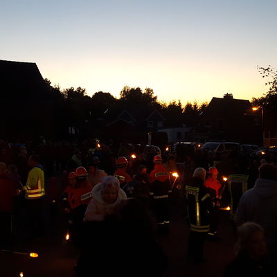 Bild vergr��ern: Laternenumzug Gleschendorf